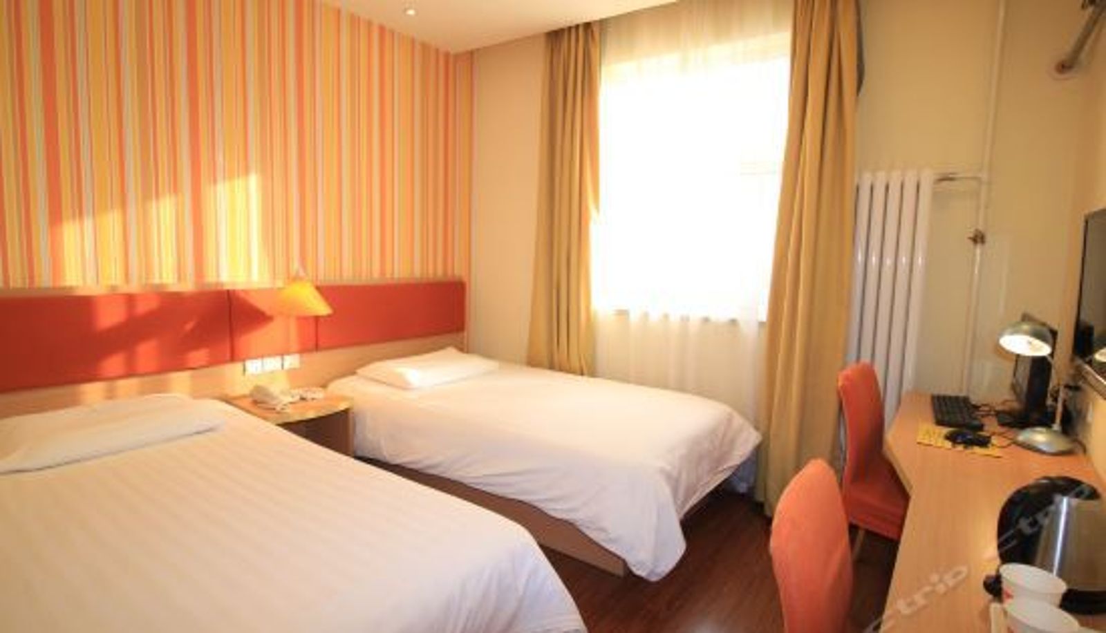 Pokój typu business - Home Inn (Chaoyang Street Branch of Yantai high speed railway station)
