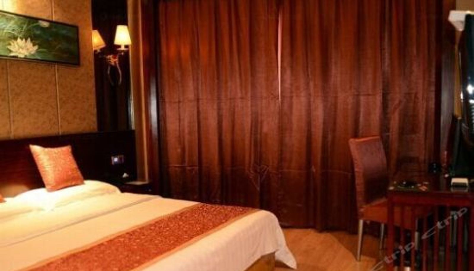 Suite - 鄂州飞鹅假日酒店