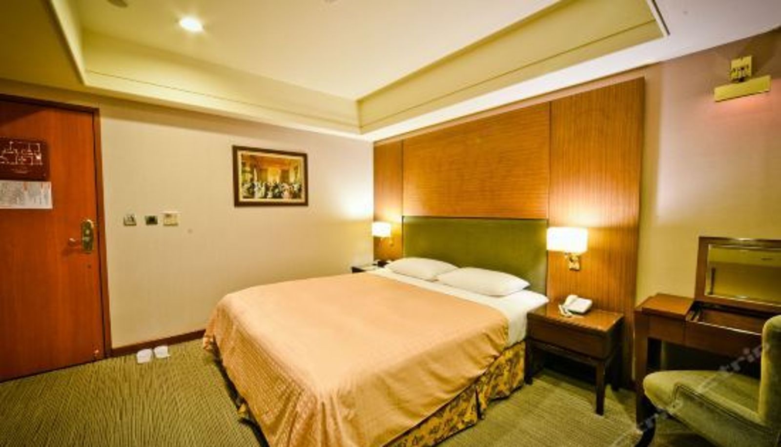 Business room - 新北淡水渔人码头和昇河清饭店