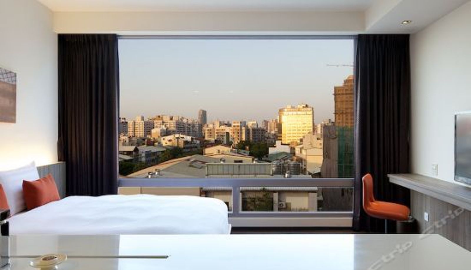 Business-kamer - 台中昭盛52行馆