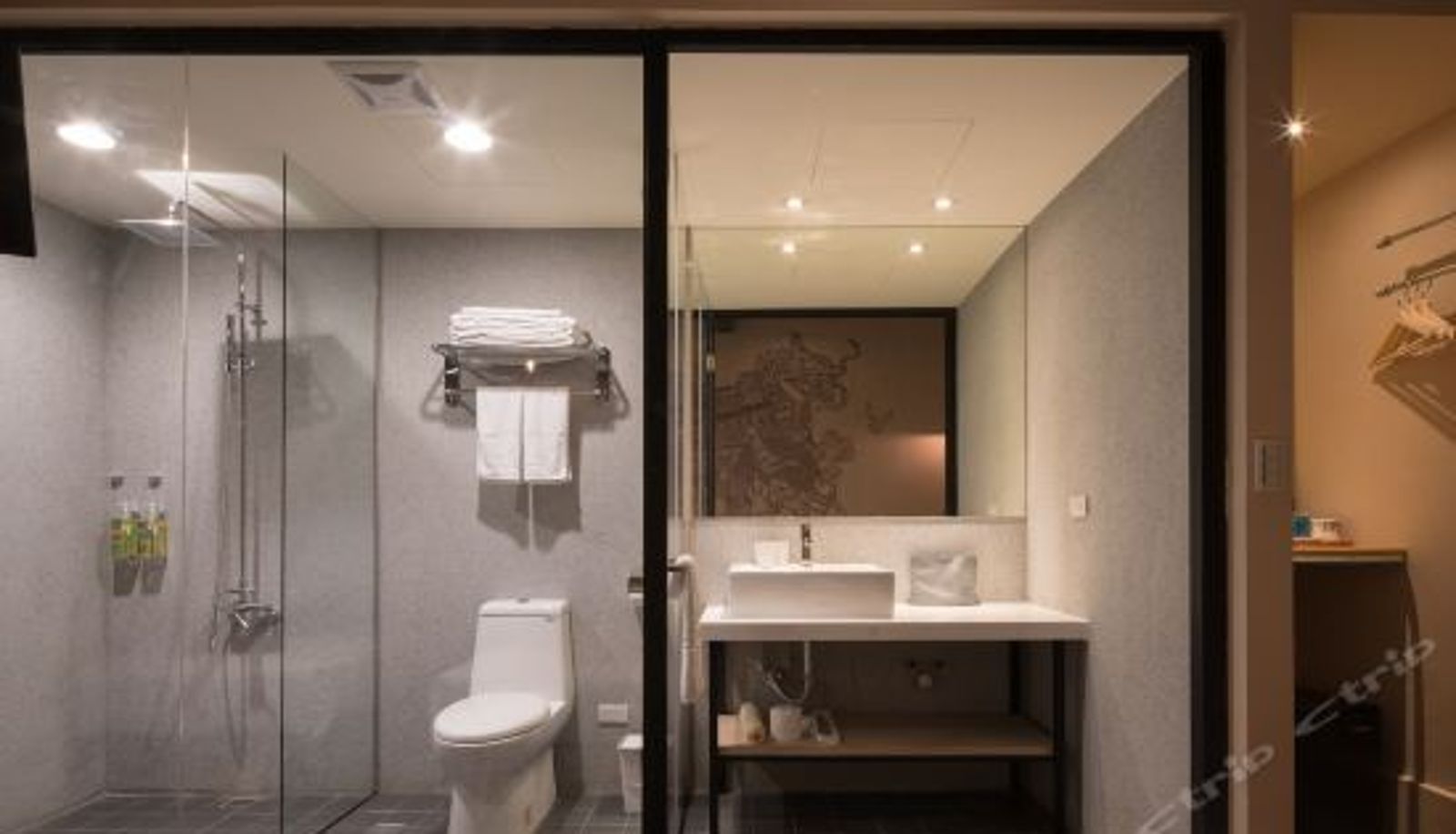 Habitación triple - Cho Hotel