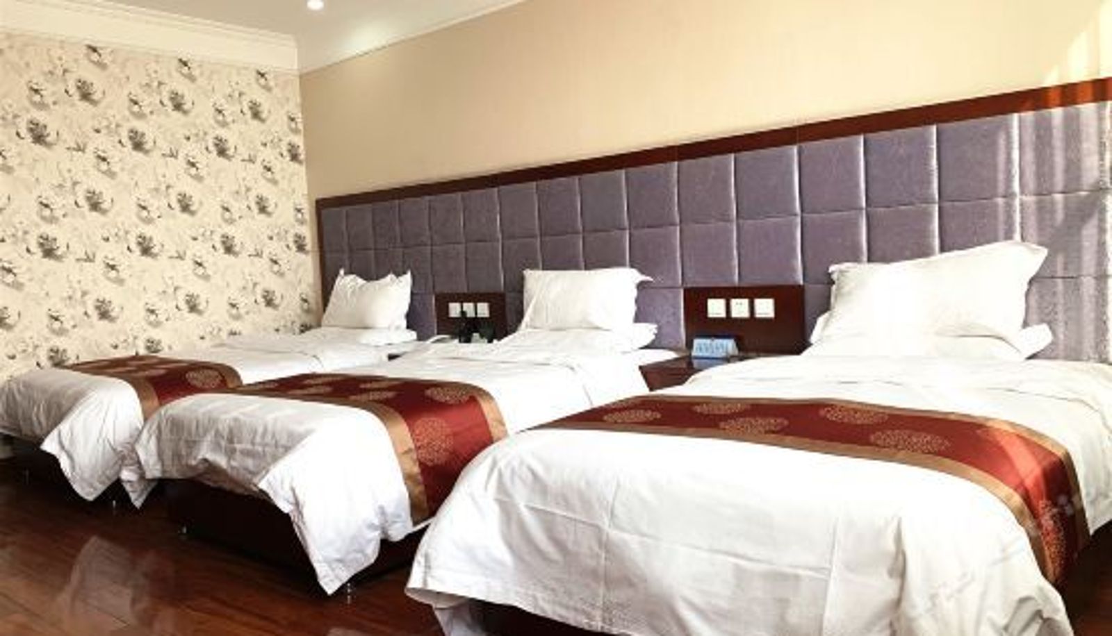 Tripla - Xi'an Hongding Hotel
