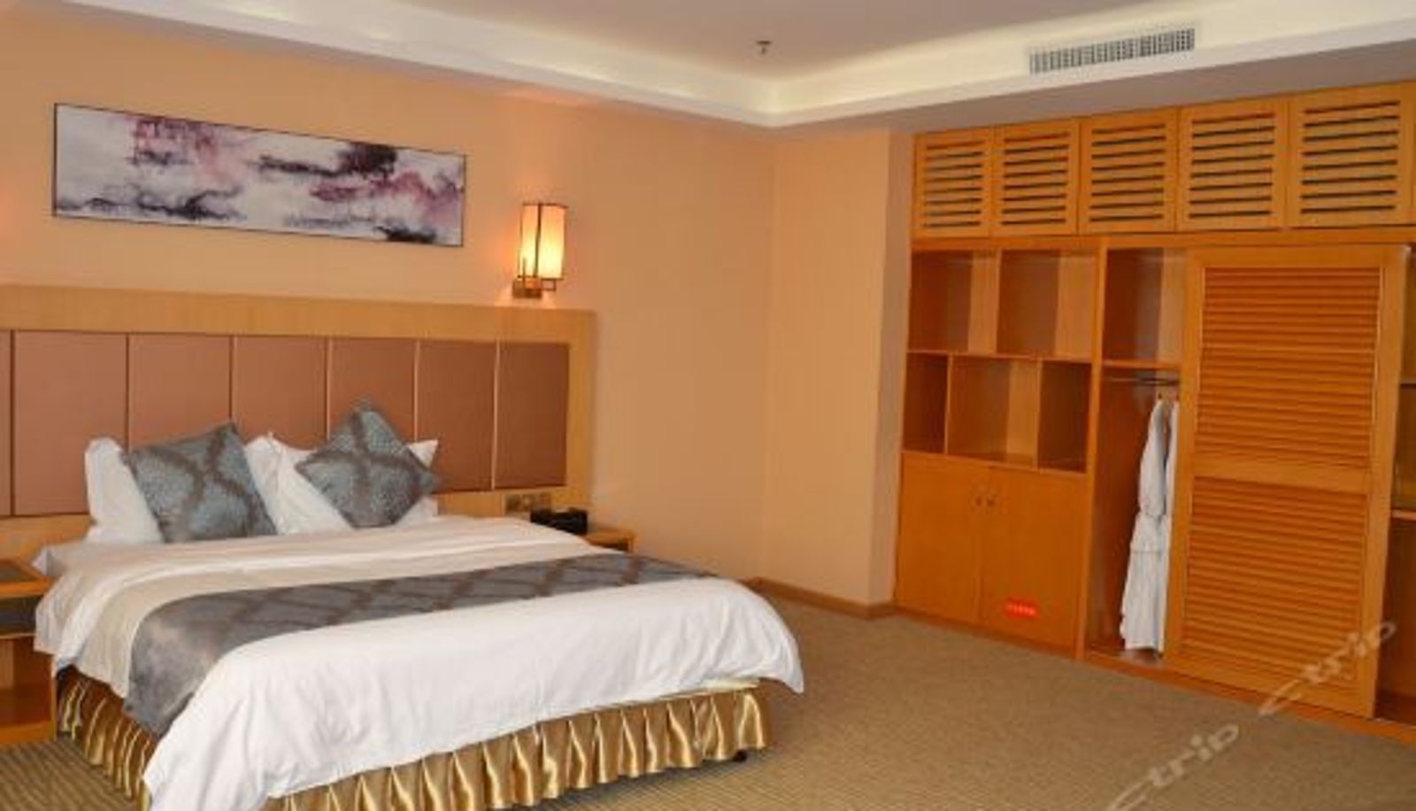 Habitación de categoría superior - Yi Long Hotel