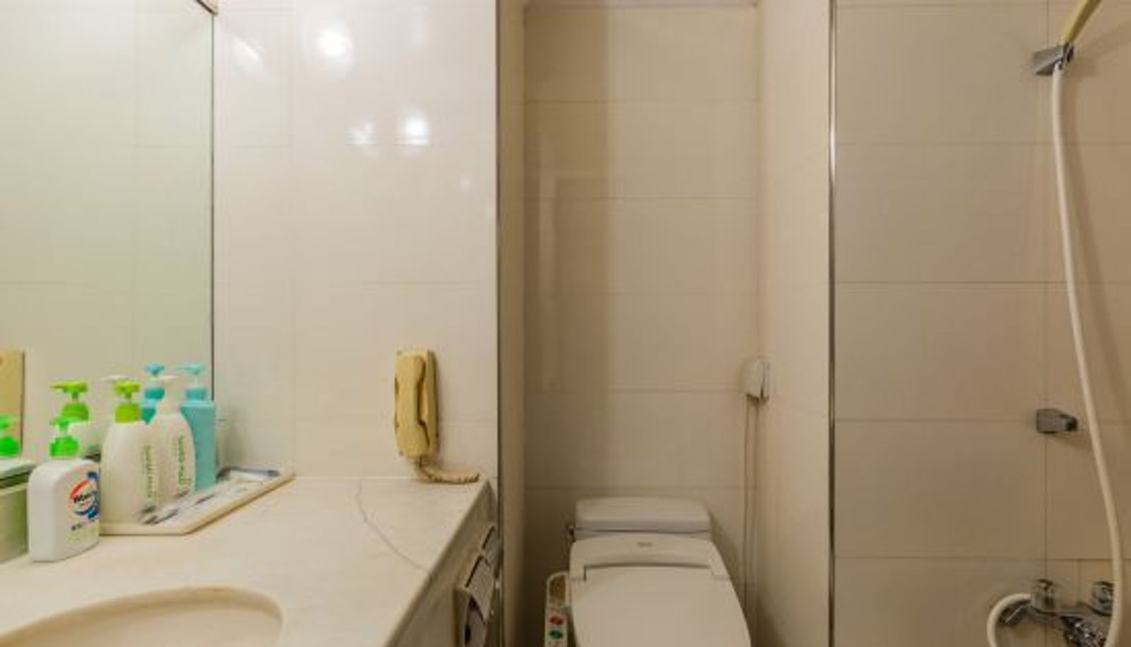 Camera business - Royal Hotel
