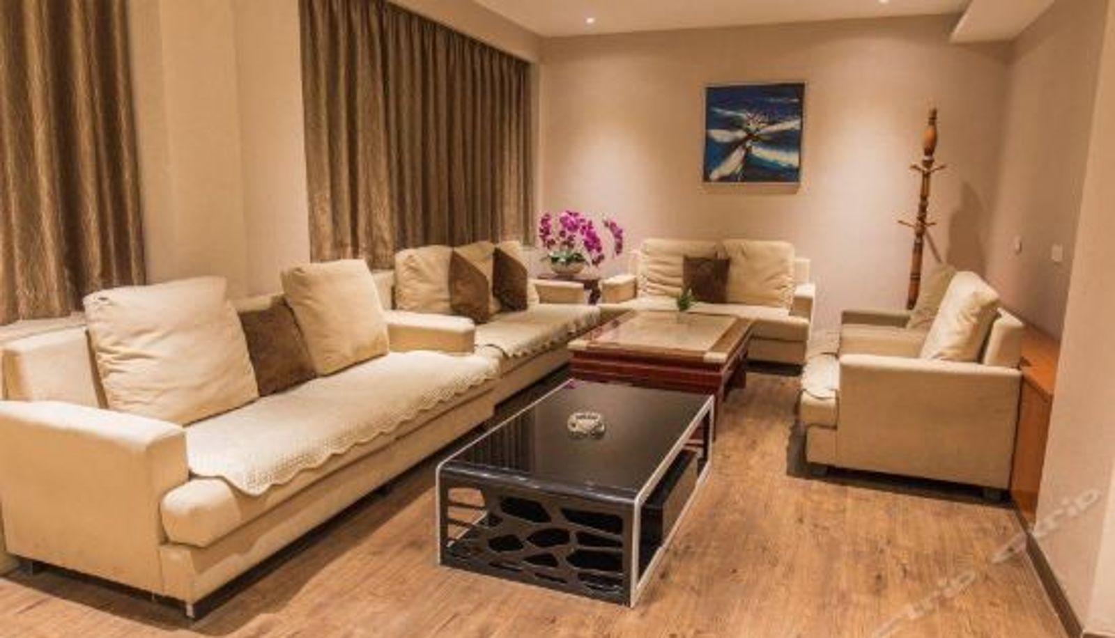 Suite - K Raphael Hotel