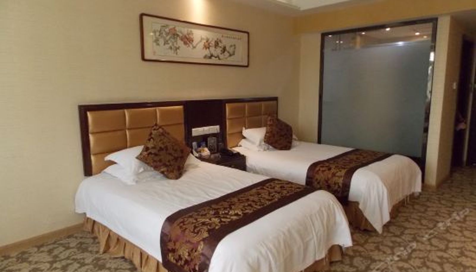 Camera business - Longyuan Hotel
