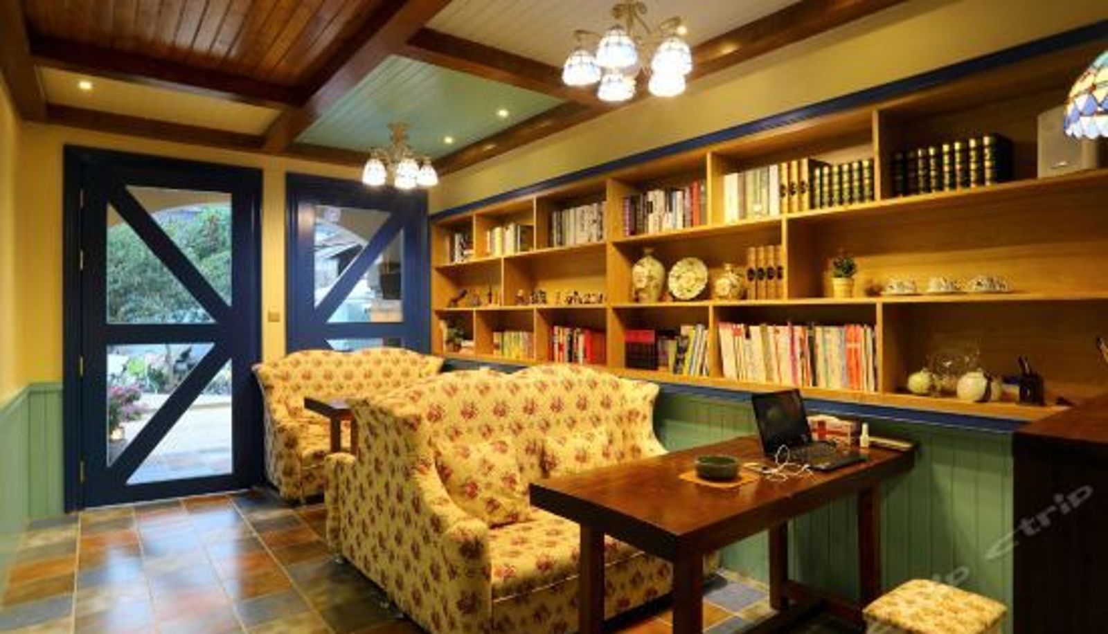 Reception - Hangzhou Park Home-West Lake Leifeng Pagoda Branch