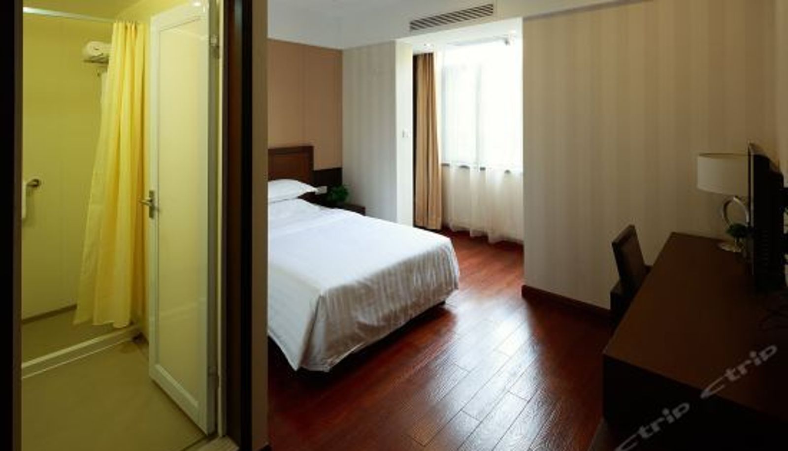 Room with lake view - Huakai Hotel