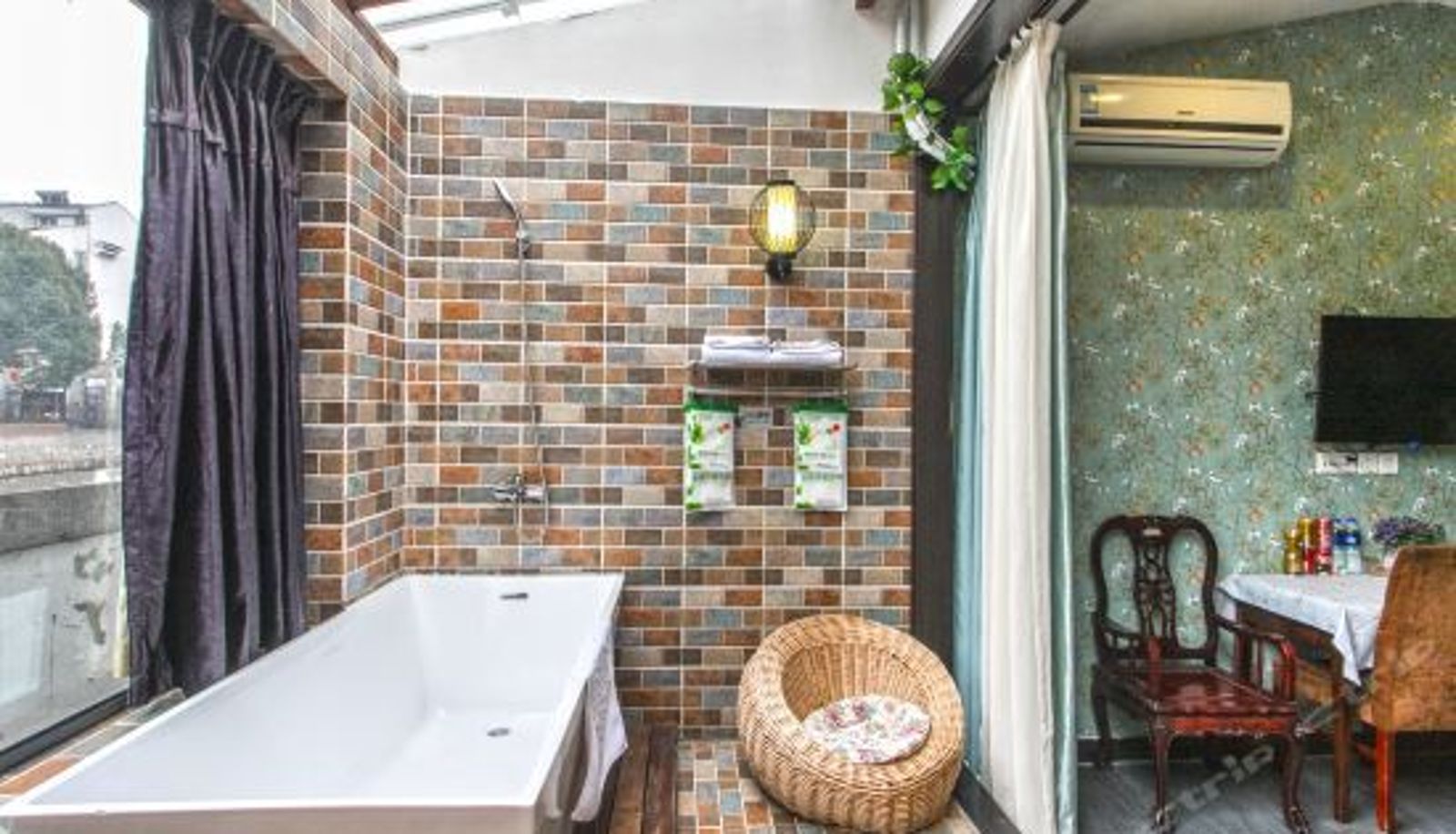Room with river view - Q+ Shiquan Street No.5 Theme Hotel (Suzhou University)