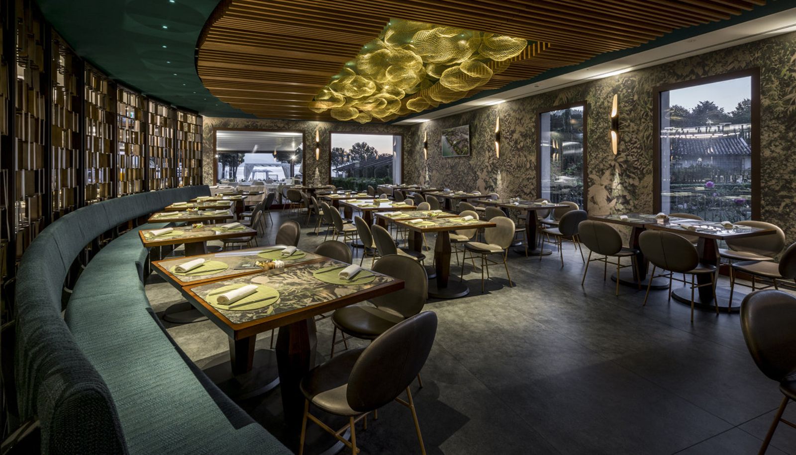Breakfast room within the restaurant - Splendido Bay Luxury Spa Resort