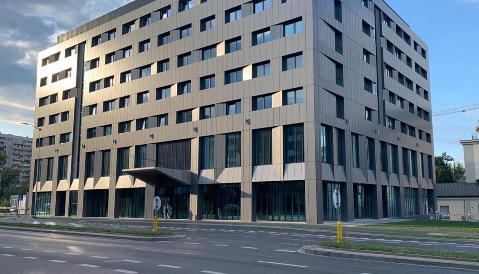 Zewnętrzna część hotelu - DB Hotel Wrocław