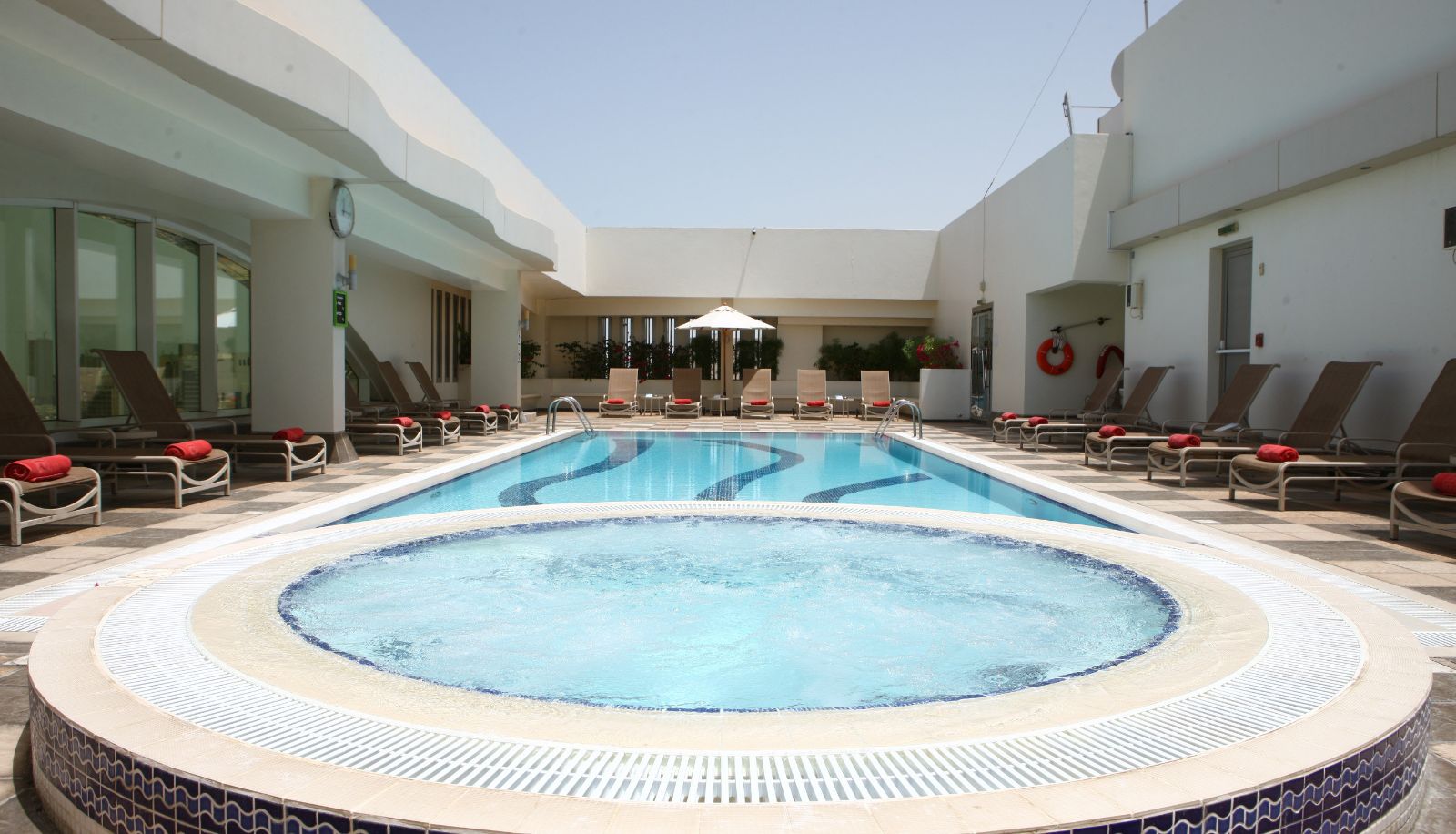 Pool - Al Maha Arjaan by Rotana