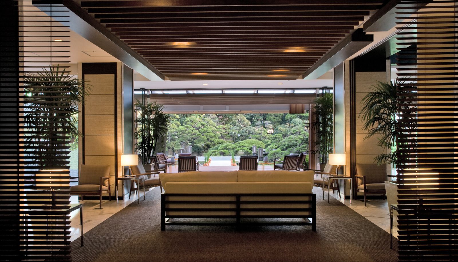 Lobby - Art Hotel Kokura New Tagawa
