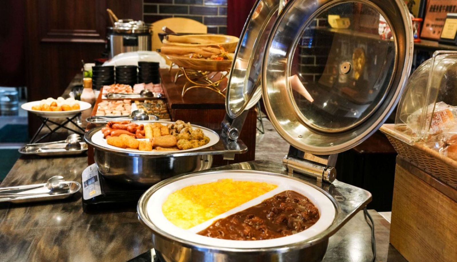 Büffet - APA HOTEL〈KOBE SANNOMIYA EKIMAE〉