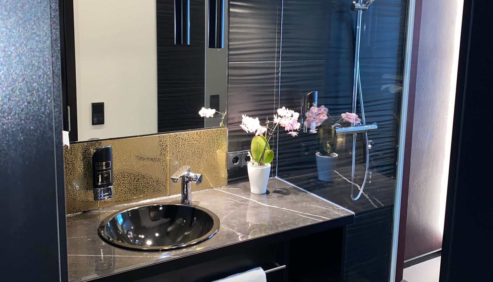 Cuarto de baño - Primetime Hotel