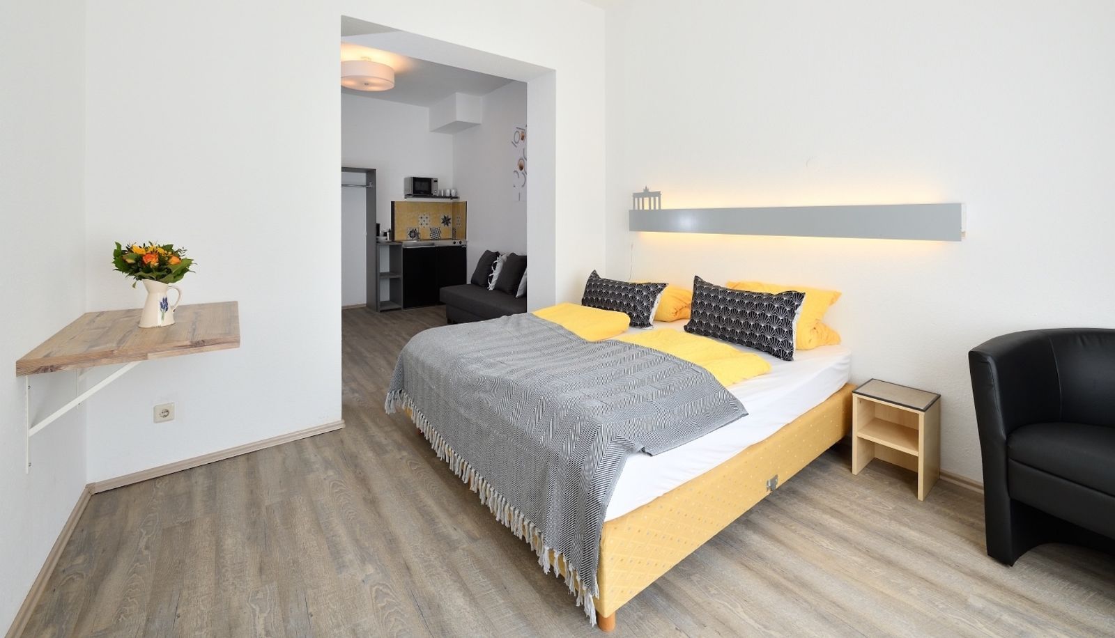 Standardzimmer (Doppel) - Ford Apartment