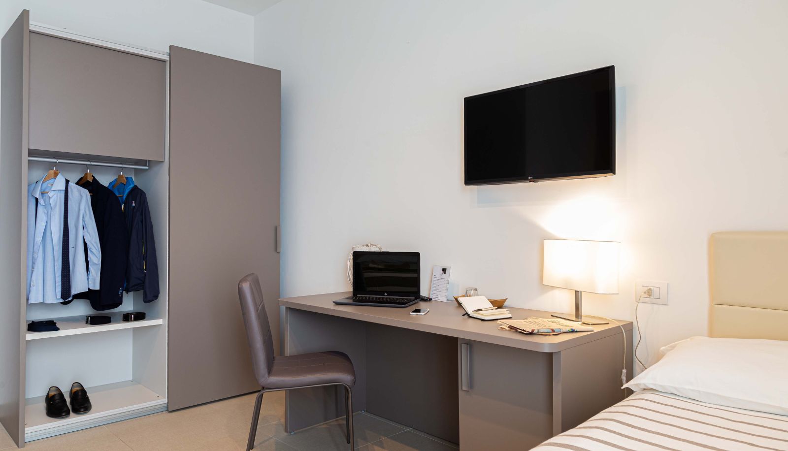 Business room - Moma Hotel