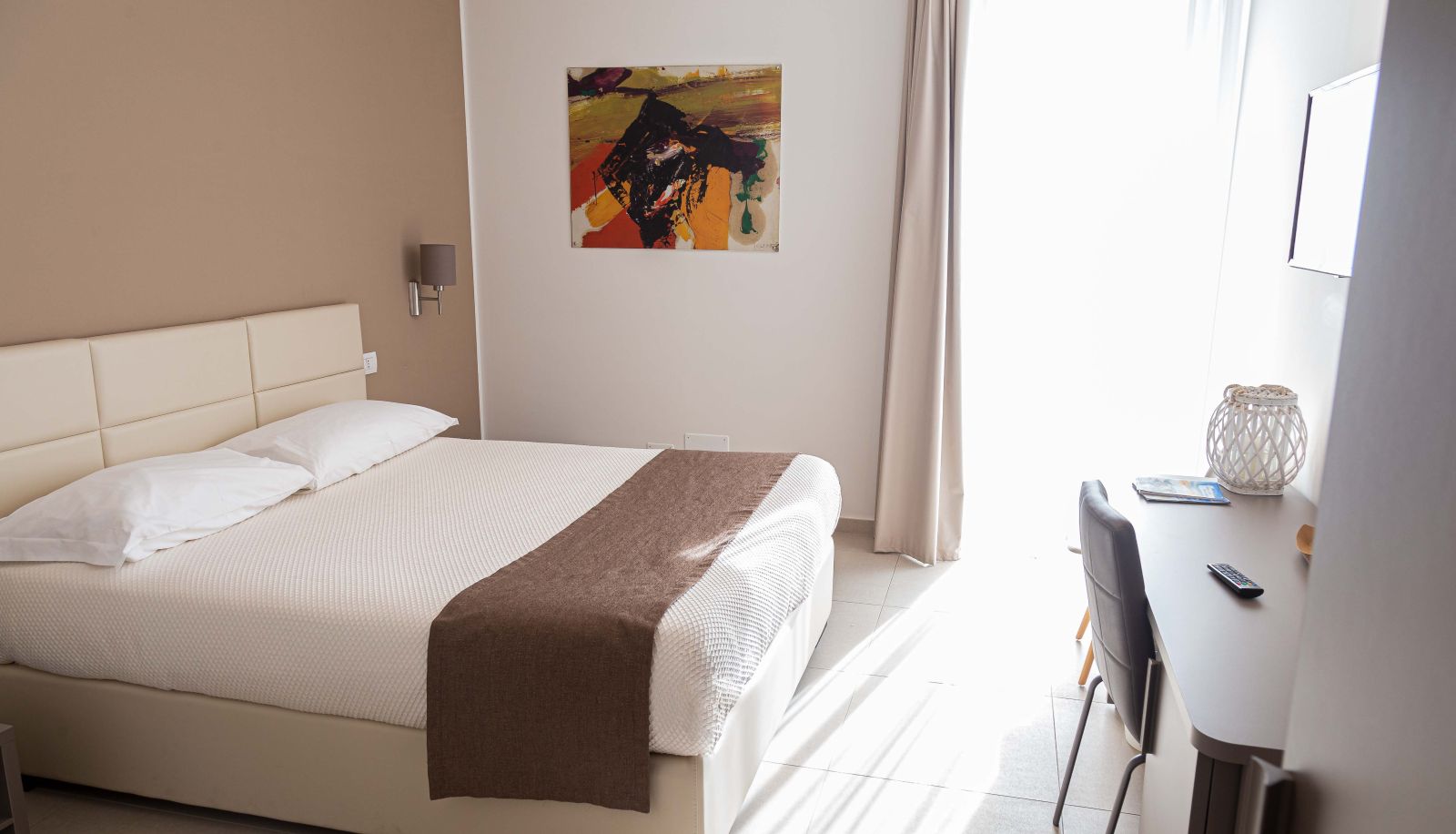 Standard room (double) - Moma Hotel
