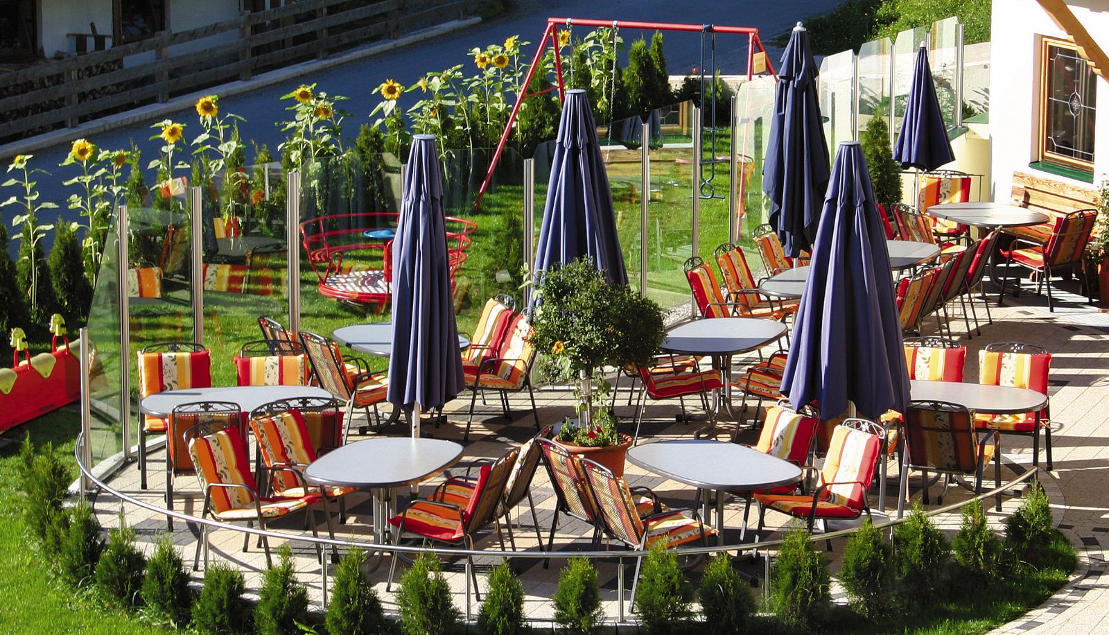 Zona exterior del hotel - Talhof