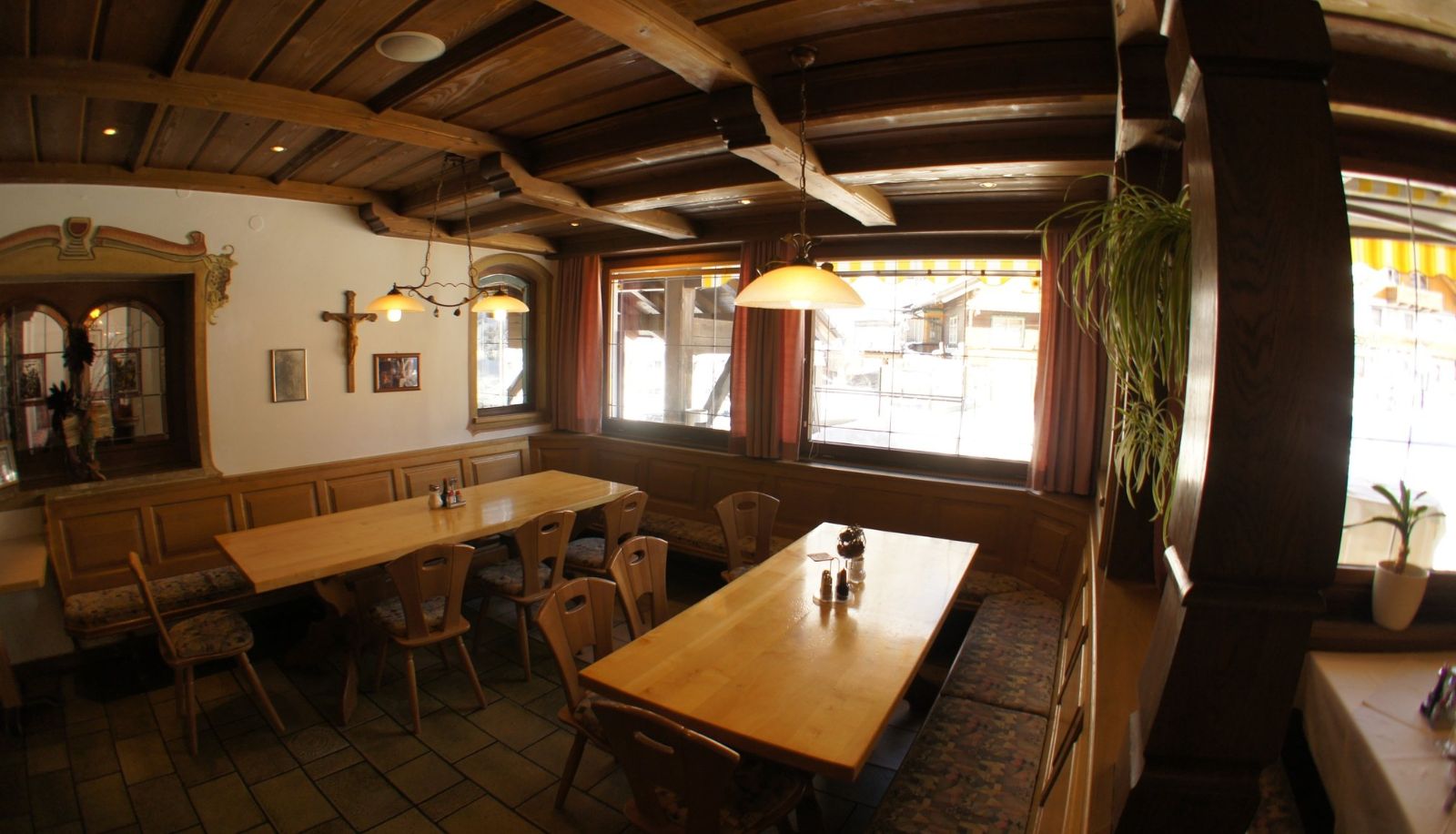 Frühstücksraum innerhalb des Restaurants - Ferienhotel Platzl