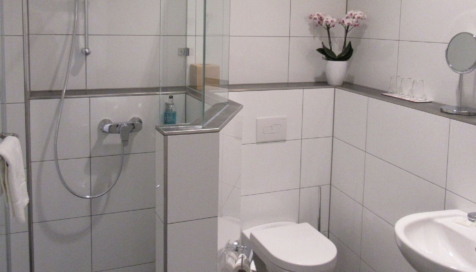 Bathroom - MINSU Hotel
