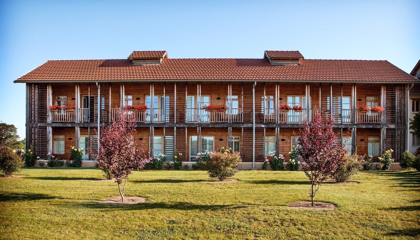 Buitenruimte van het hotel - Le Relais des Vigiers
