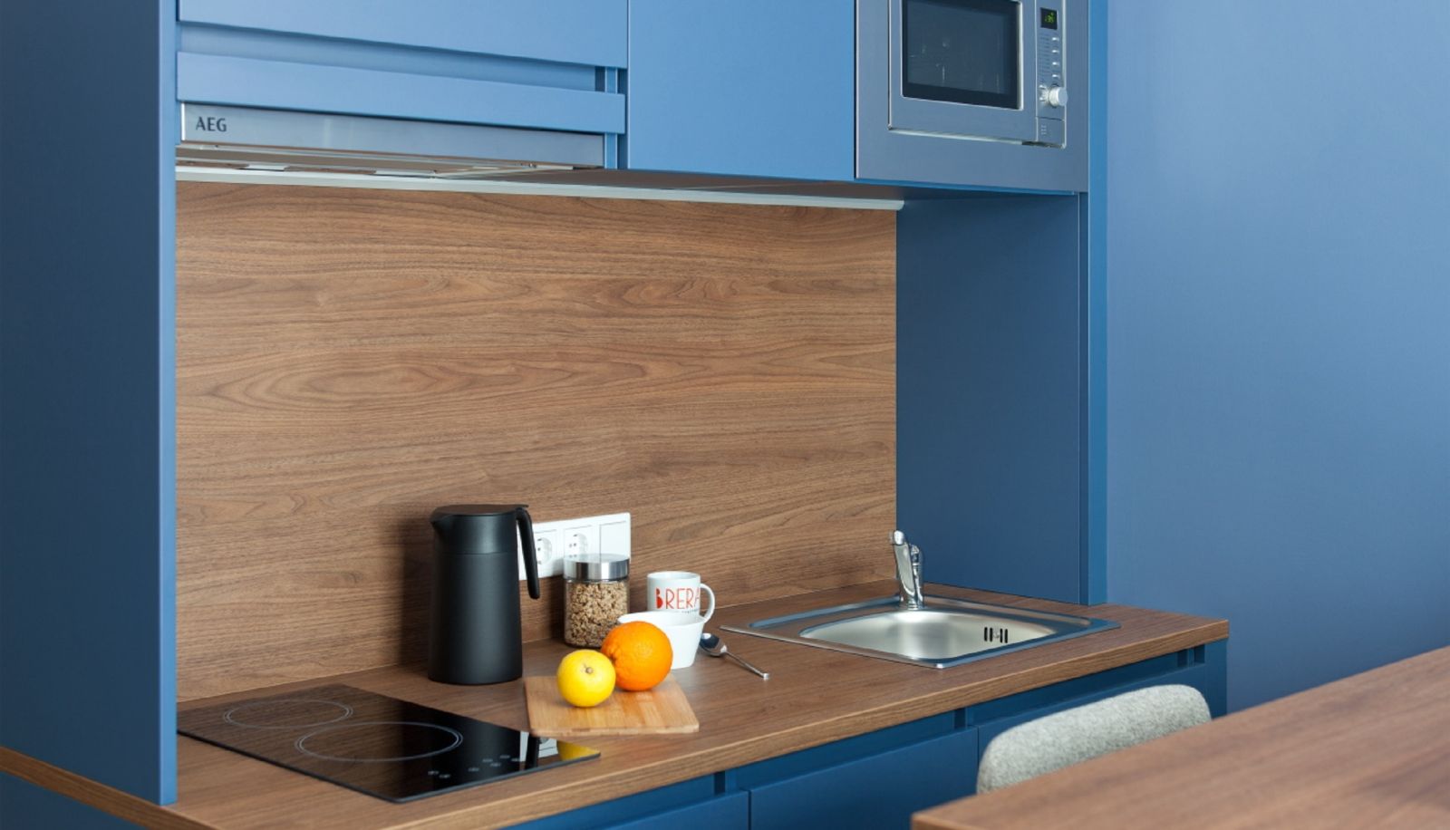 Kitchen area in the room - Brera Serviced Apartments Ulm