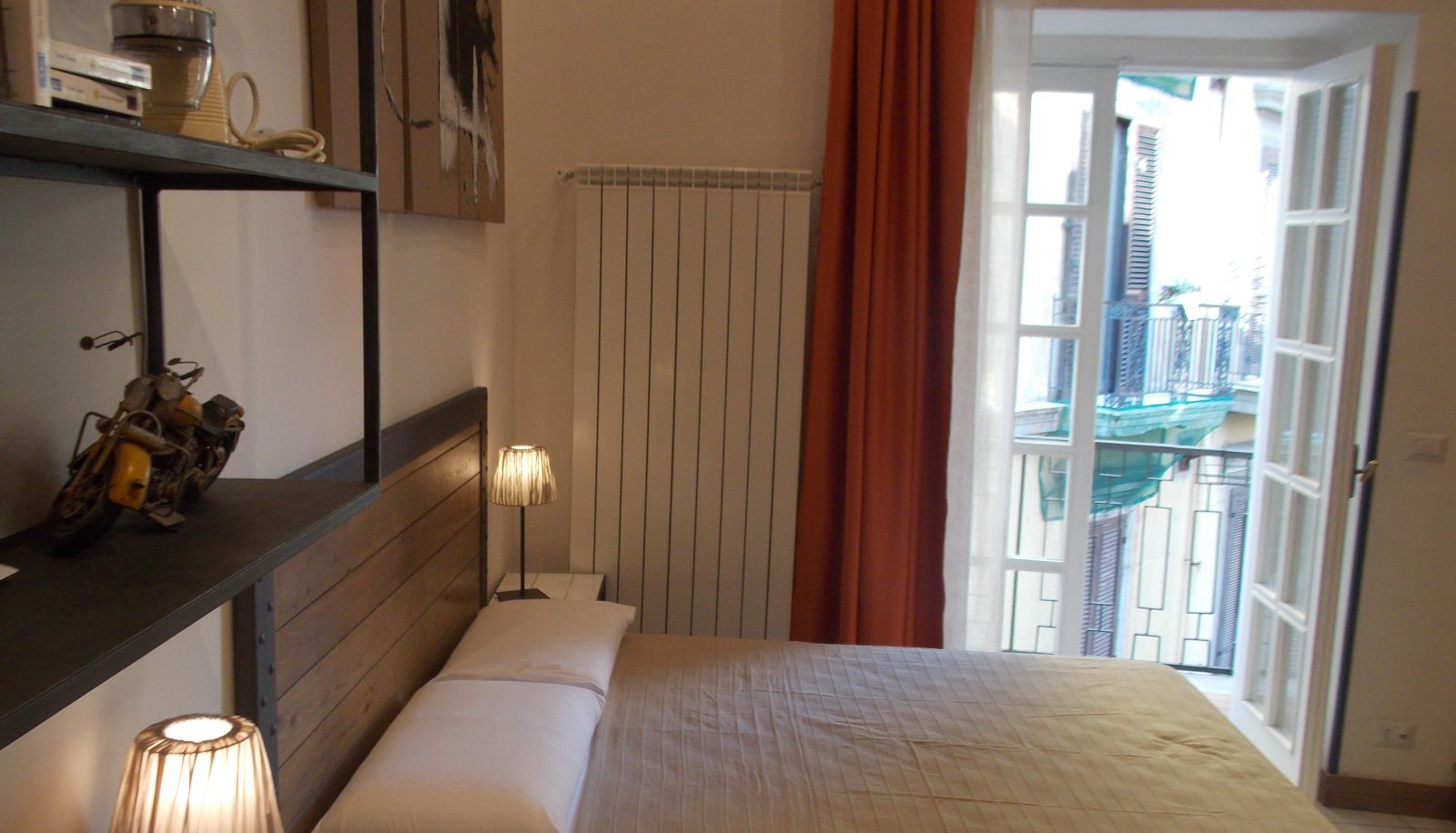 Camera con balcone - B&B Ninarella
