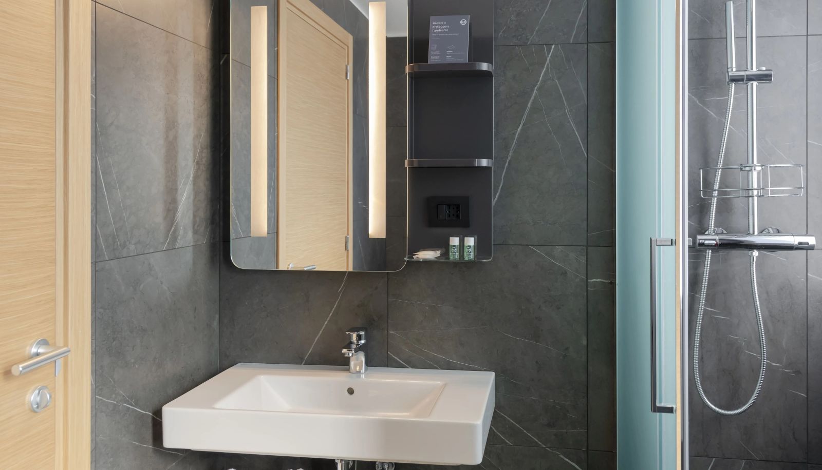 Bathroom - B&B Hotel Milano City Center Duomo