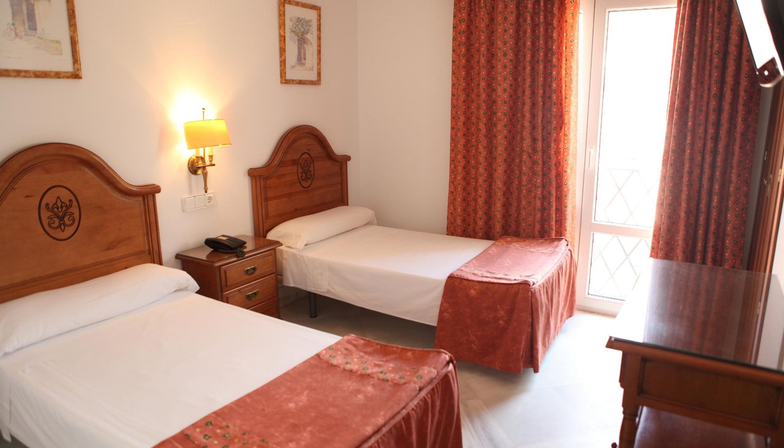 Standard room (double) - Chaikana Hostal