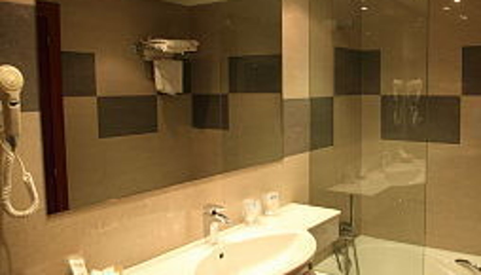 Bathroom - Cesaraugusta
