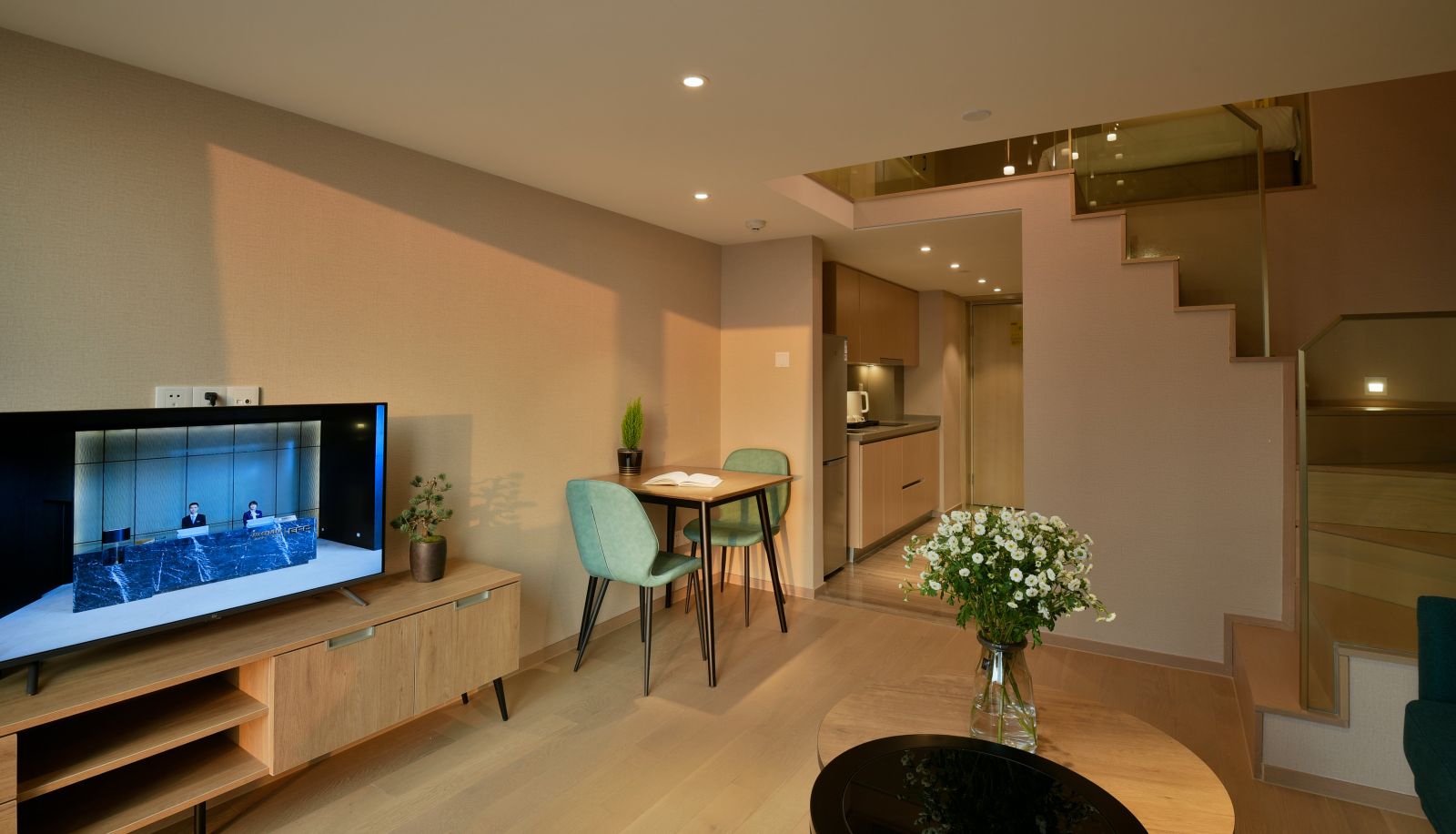 Junior Suite - EFC Oakmade Apartment Hotel ( AS Center)