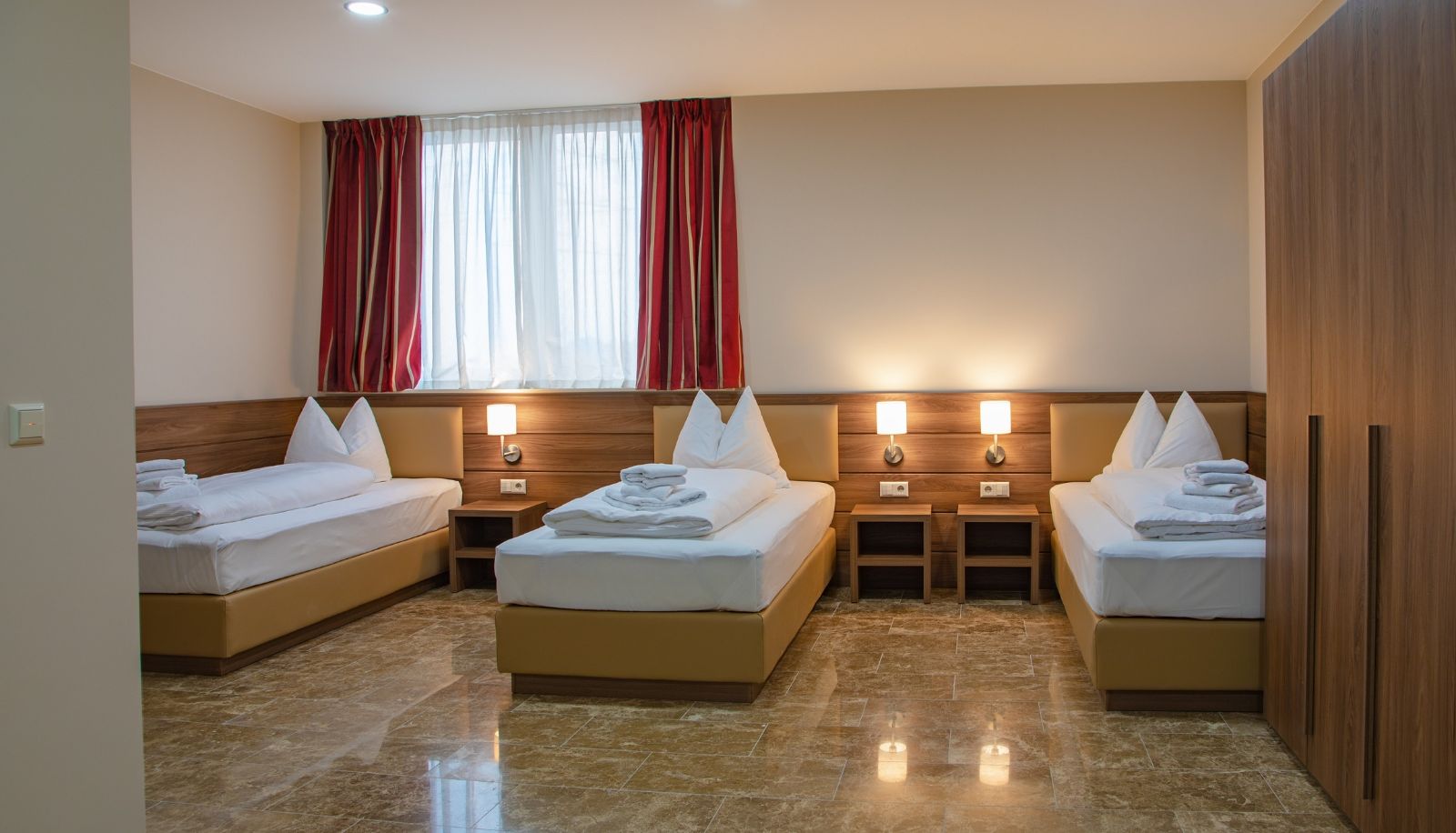 Chambre triple - Work & Sleep Boardinghouse