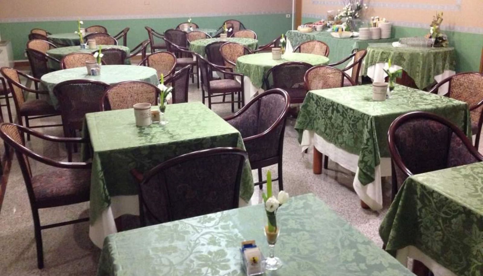 Sala de desayunos - Villa Reale