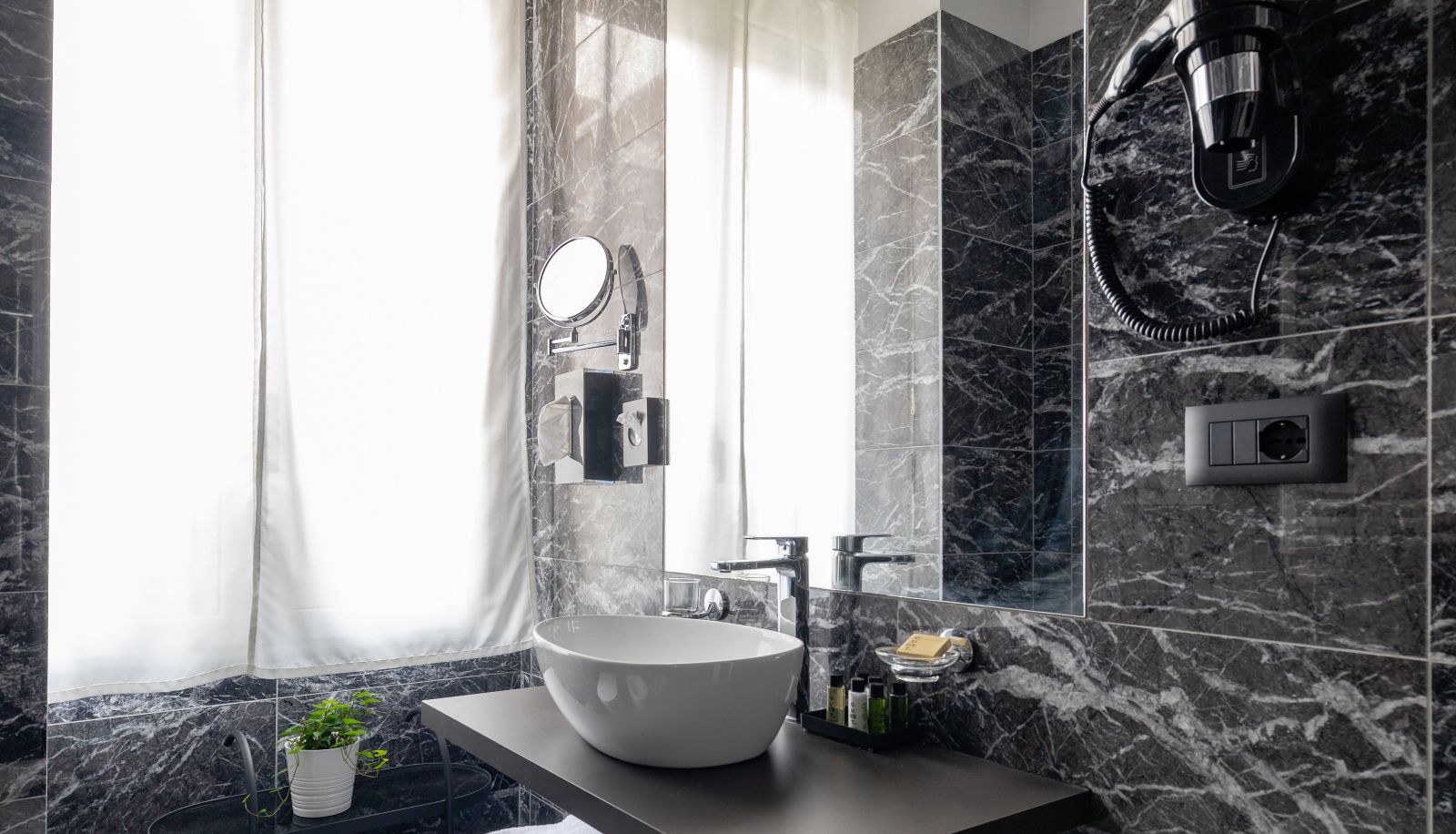 Bathroom - Aiello Hotels Centrale