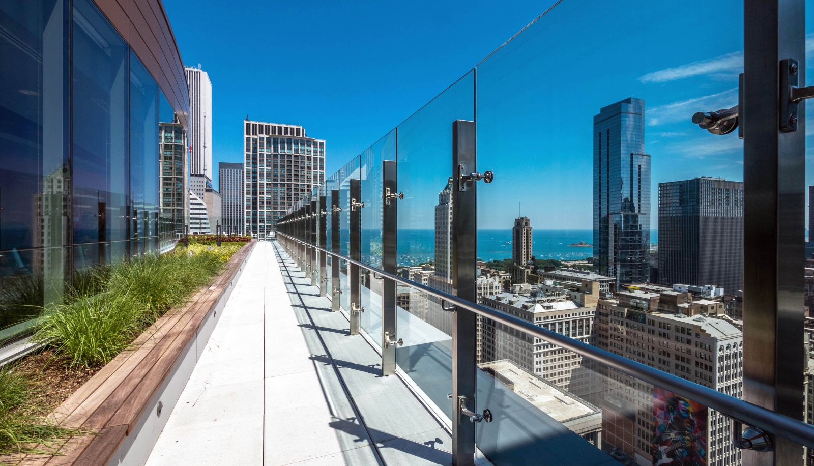 Terasse - Suite Home Chicago - Marquee at Block 37