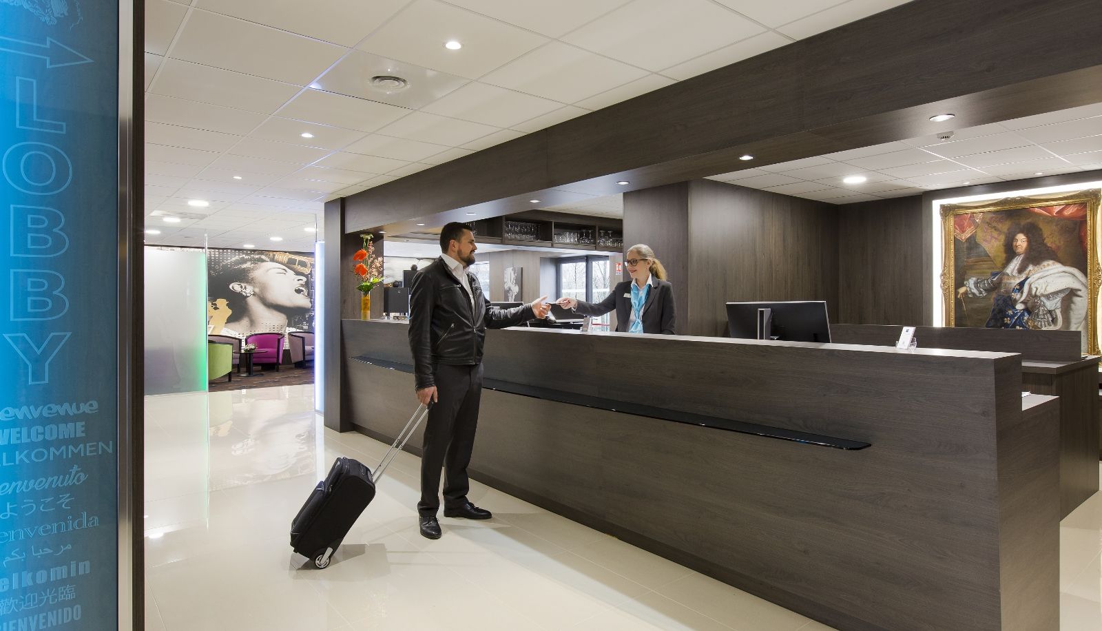 Rezeption - Hôtel Roi Soleil Prestige Plaisir - St Quentin