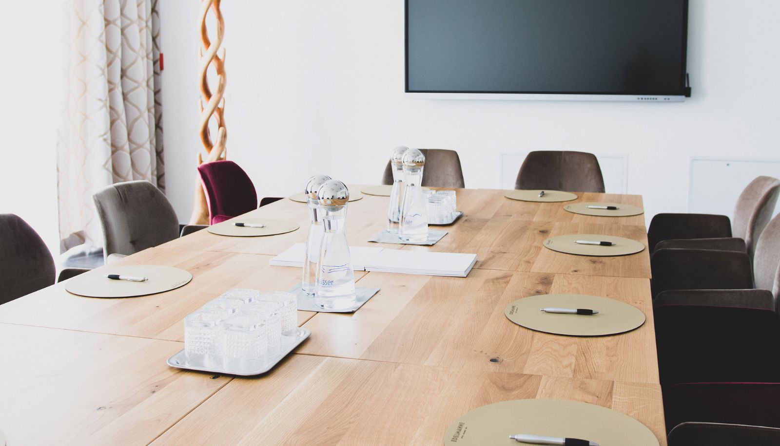 Meetingzimmer - Goldene Gams