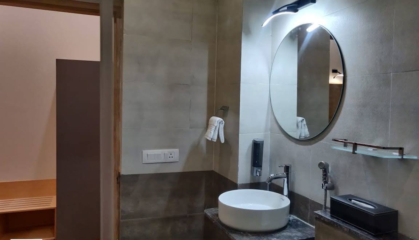 Bagno - Mastiff Hotel Ankleshwar