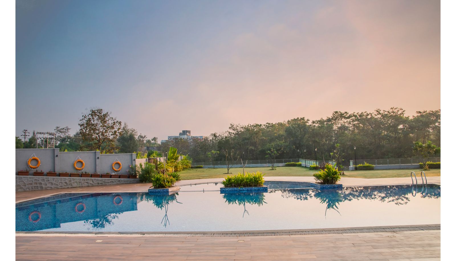 Piscina - Pushpam Lords Resort Karjat