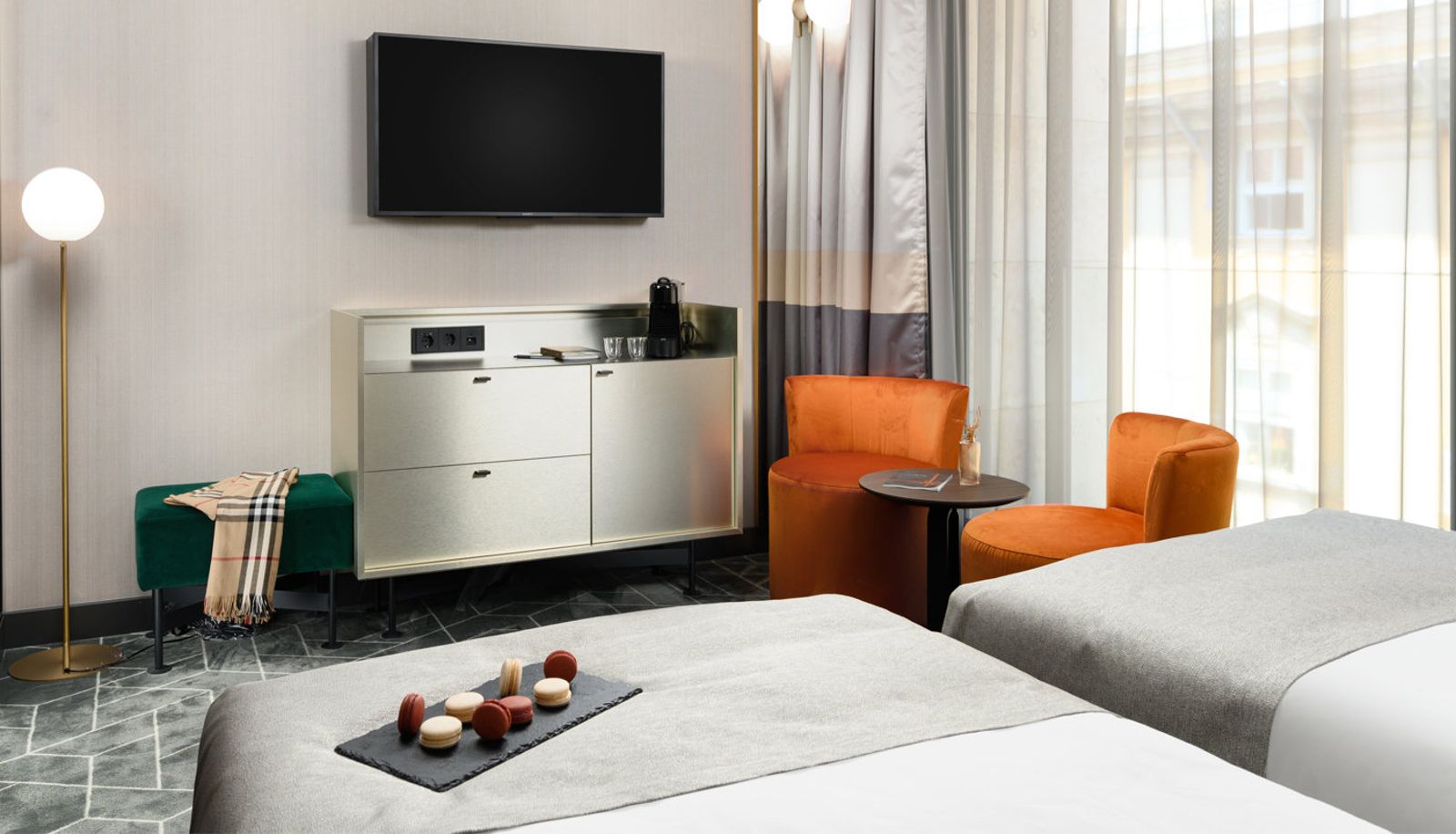 Standard room (double) - Emerald Hotel & Suites