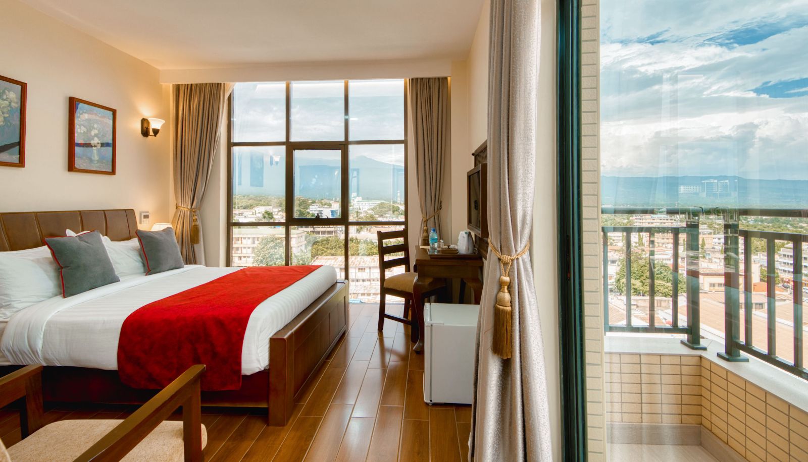 Room with balcony - Kibo Palace Hotel Moshi