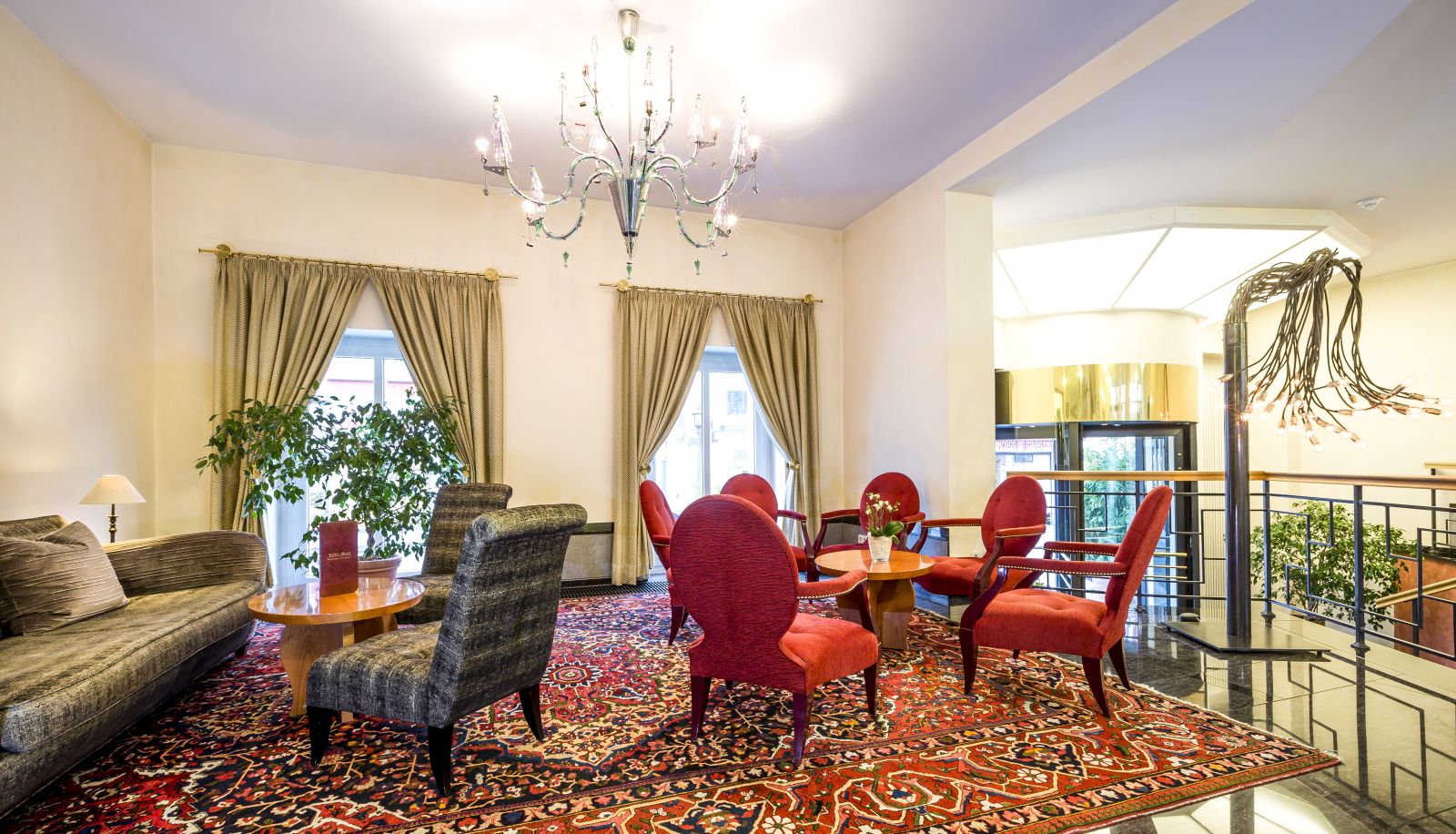 Hall - Dom Hotel Limburg