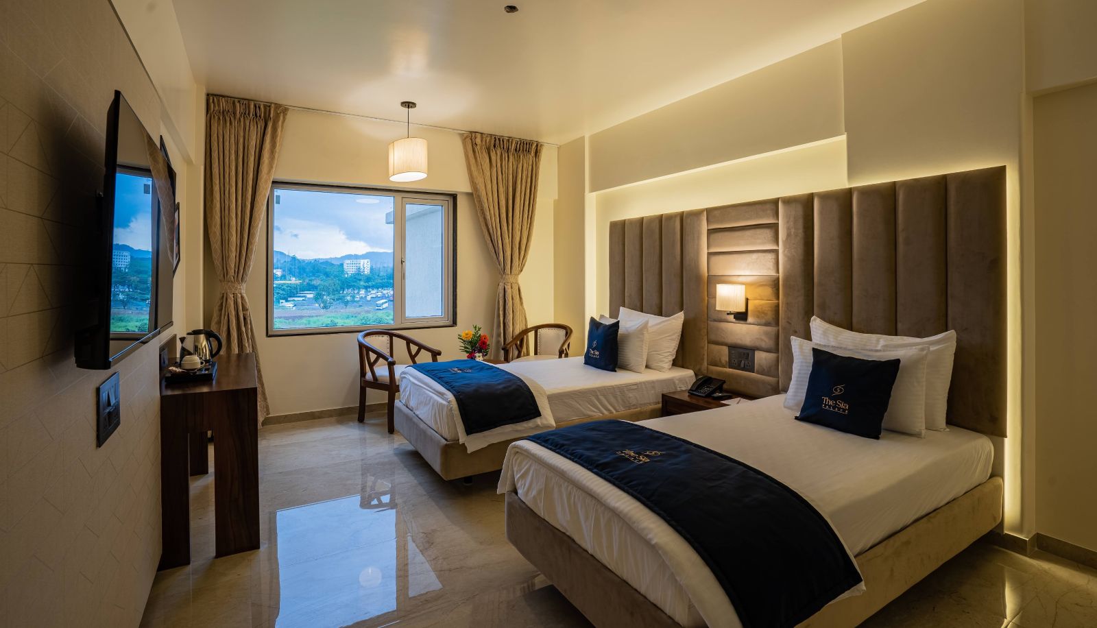 Camera con vista montagna - Khopoli Mastiff Grand The Sia Palace Suites & Banquets