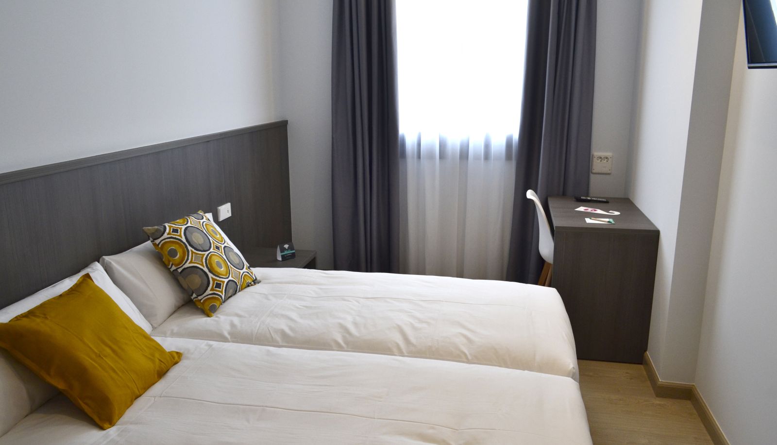 Budget room (double) - Hotel Alda Estación Ourense