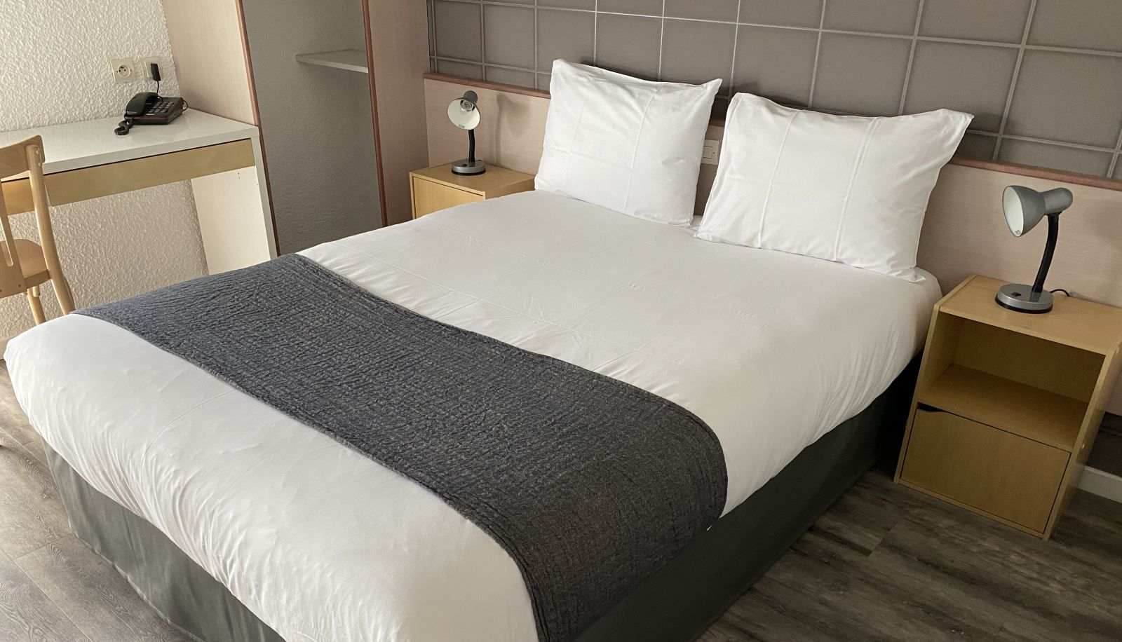 Chambre standard (double) - Brit Hotel Argentan