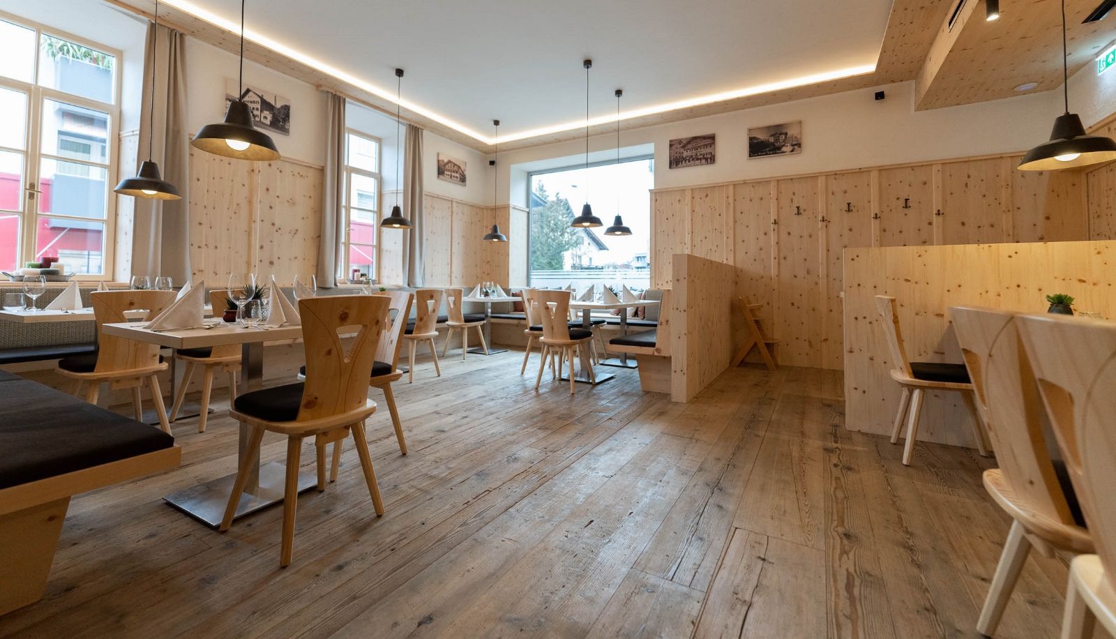 Frühstücksraum innerhalb des Restaurants - Kirchenwirt Wörgl
