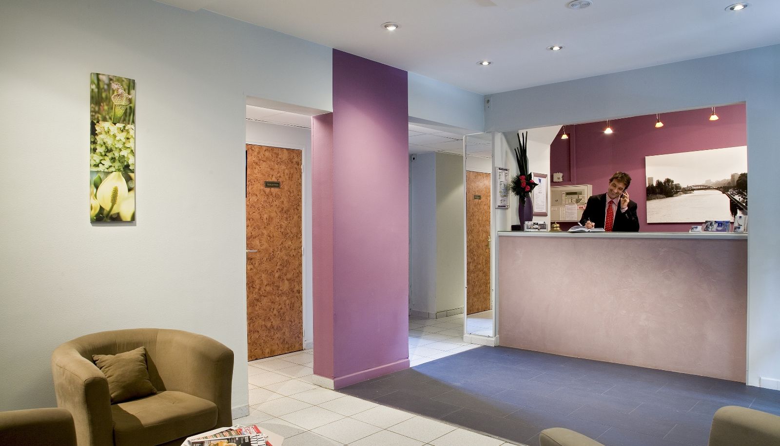 Rezeption - Timhotel Boulogne Rives de Seine