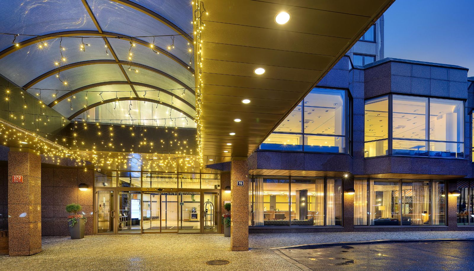 Hotel outdoor area - Diplomat Hotel Prague