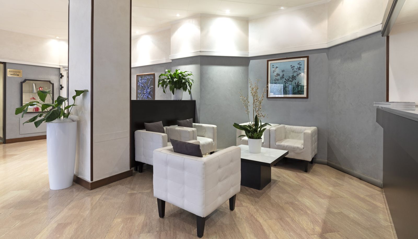 Hall - B&B Hotel Como City Center